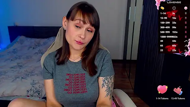 Cutie-Melanie online show from January 10, 6:45 pm