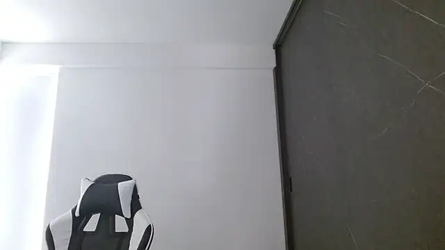 scarleth xue online show from December 5, 4:19 pm