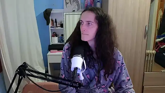 MemiKouki online show from November 20, 5:25 pm