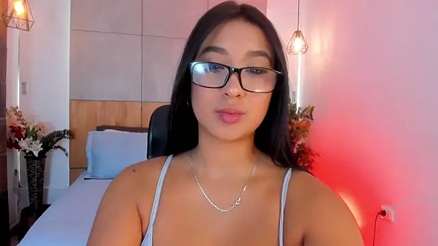 BellaHarllow online show from June 24, 8:08 pm
