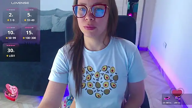SharonR1 online show from August 4, 11:22 pm