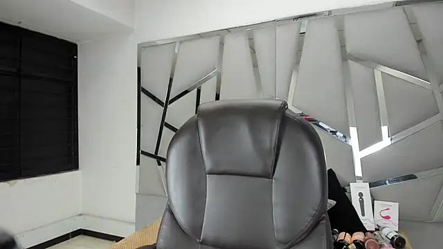 Catherinee69 x online show from June 4, 3:55 am