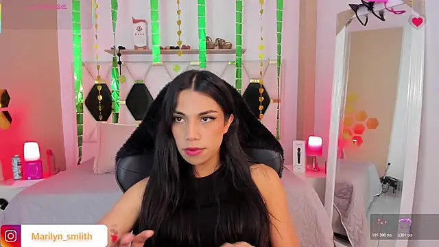 MarilynSmIith online show from March 13, 1:34 pm