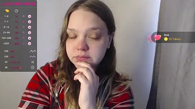 Snapshot of darling_tony chatting on September 18, 11:53 am darling tony online show from September 18, 11:53 am