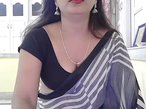 Model-Tanya online show from November 16, 4:51 pm