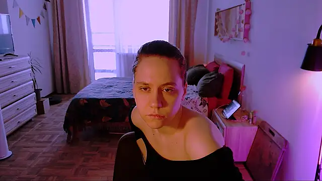 Malinax online show from February 13, 6:48 am