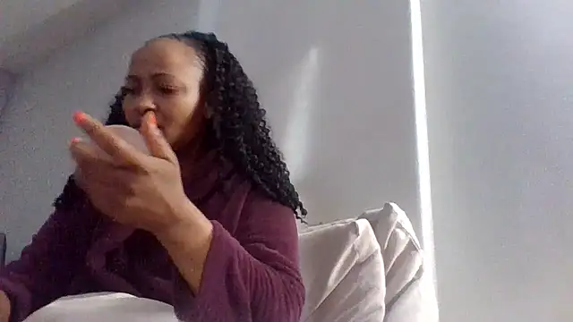 BabeAssXX online show from June 7, 1:18 pm