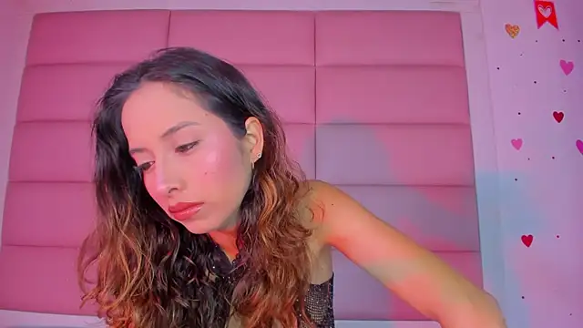 little-Emma online show from October 27, 3:02 am