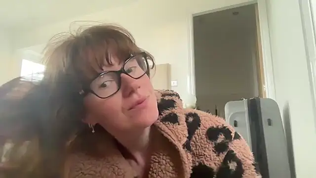 redheadrosie69 online show from June 11, 4:53 am