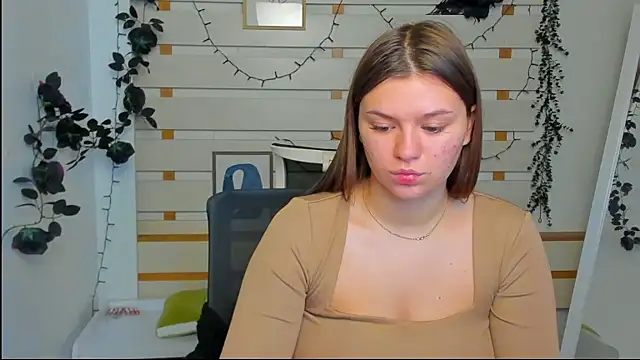 Josephine Kiss online show from April 29, 9:23 am