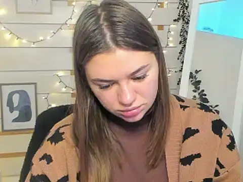 Josephine Kiss online show from November 24, 1:57 pm