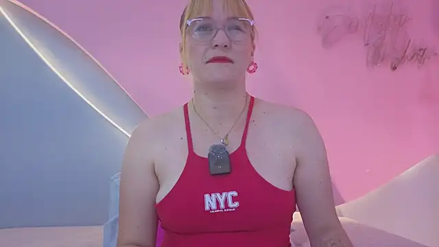 AllisonRoberts  online show from June 7, 2:02 pm