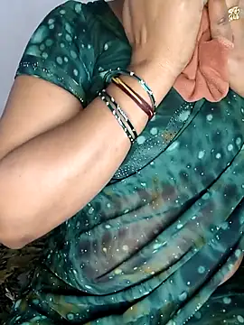 louise92 online show from April 1, 7:42 am