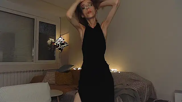 amber quell here online show from May 14, 4:24 pm
