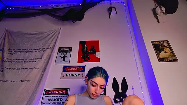 AriaVoss online show from March 14, 9:38 pm