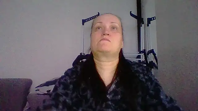  squirty cum lady  online show from November 22, 6:49 am