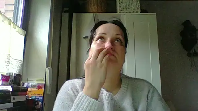  squirty cum lady  online show from December 22, 2:20 pm