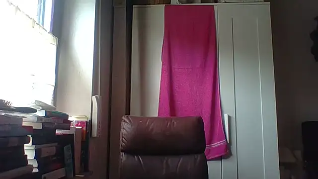  squirty cum lady  online show from June 8, 12:17 pm