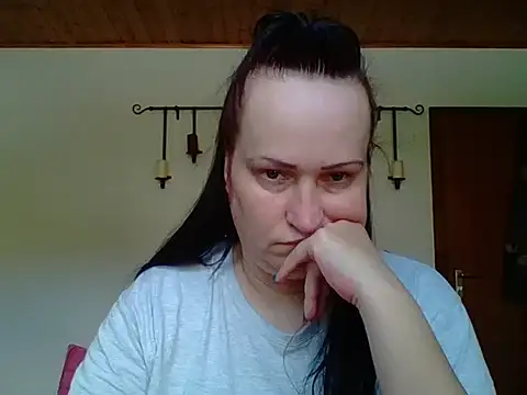 Snapshot of _squirty_cum_lady_ chatting on September 14, 10:24 am squirty cum lady online show from September 14, 10:24 am