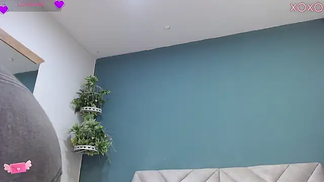 SharisWillian online show from September 18, 4:00 am