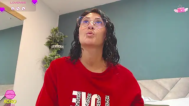 SharisWillian online show from March 9, 3:42 am