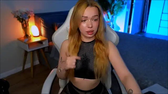 Lily Yin online show from May 28, 5:49 am