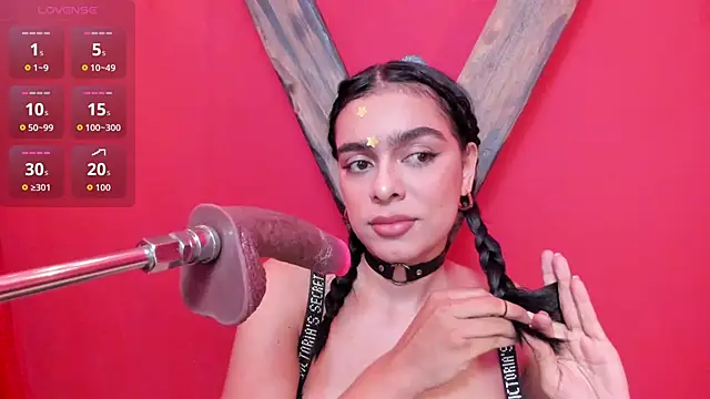 Foxy Assh  online show from May 2, 3:32 am