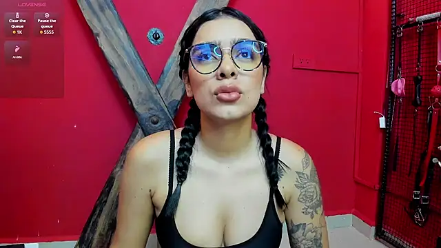 Foxy Assh  online show from June 23, 6:33 am