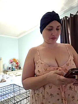 MilfyMrsRobinson online show from February 17, 6:07 pm