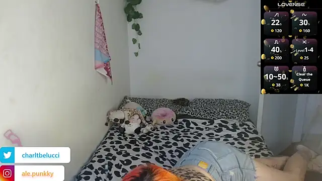 charlotbelucci  online show from June 16, 7:59 pm