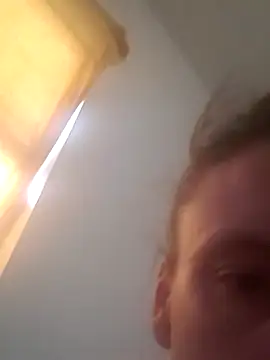 PrettyPocahontas69 online show from September 24, 9:03 pm