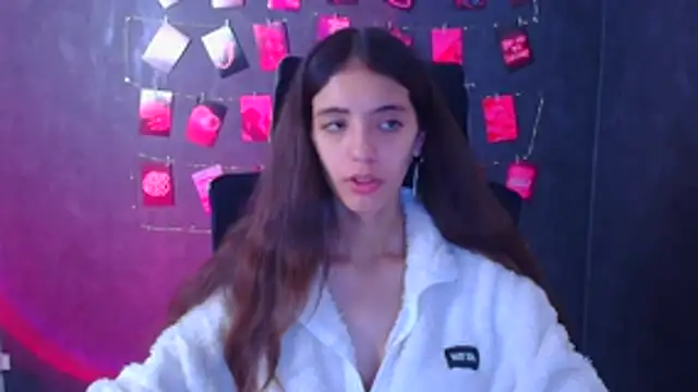 Snapshot of Aishell_ chatting on October 25, 11:40 am Aishell  online show from October 25, 11:40 am