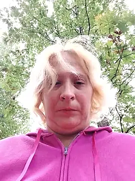 Snapshot of Icedcoffee2024 chatting on October 7, 6:45 pm Icedcoffee2024 online show from October 7, 6:45 pm