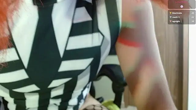 tevenwhiite online show from March 9, 2:26 am