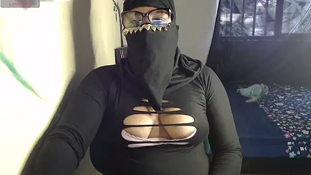 Aaliyah brown online show from March 17, 2:43 pm