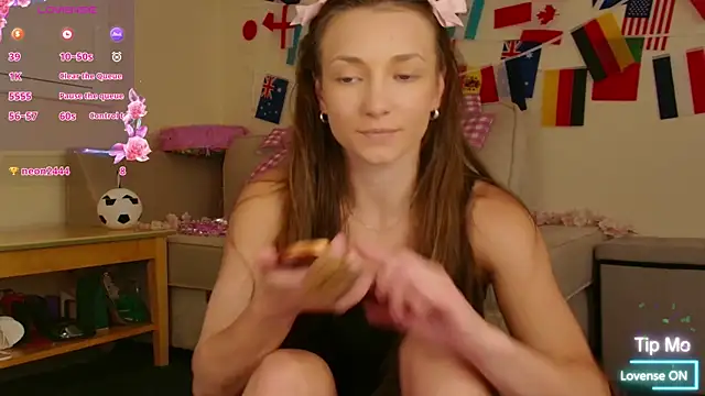 Milky flexy cat online show from July 2, 3:07 pm