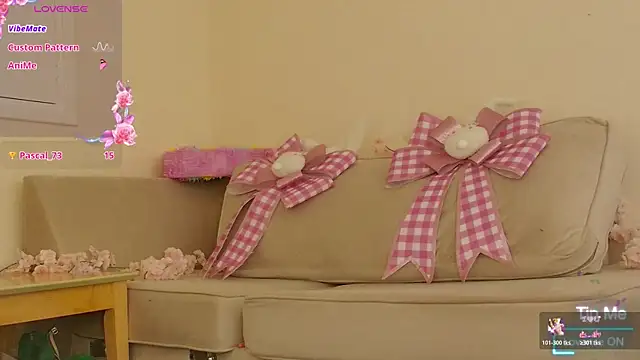 Milky flexy cat online show from June 12, 2:36 pm