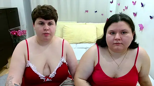 BeckyAndHellen online show from October 9, 7:07 pm