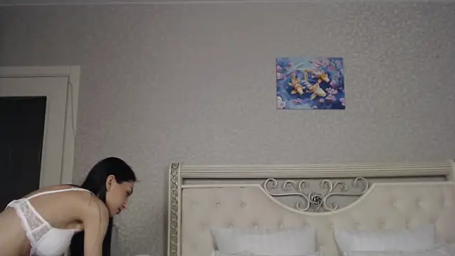 Lina Robbins online show from March 16, 12:35 am