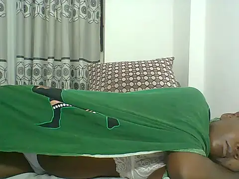 Chocolateskin4 online show from July 2, 3:45 am