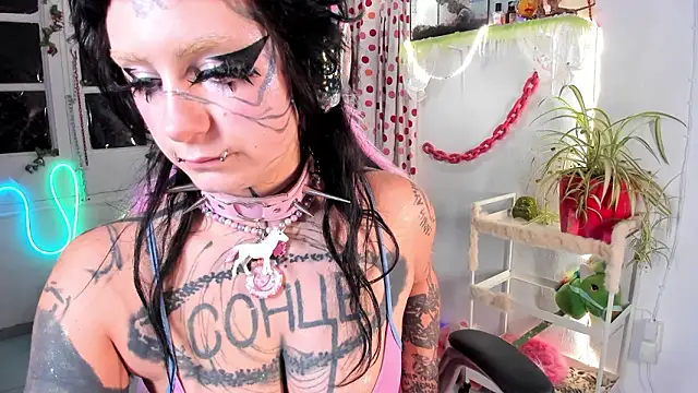 lady sontse  online show from February 4, 8:23 pm