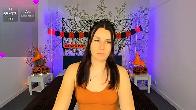 Snapshot of YrKiraXO chatting on October 18, 5:54 am YrKiraXO online show from October 18, 5:54 am