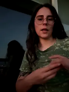 Snapshot of atenealovve_77 chatting on November 17, 11:49 pm atenealovve 77 online show from November 17, 11:49 pm