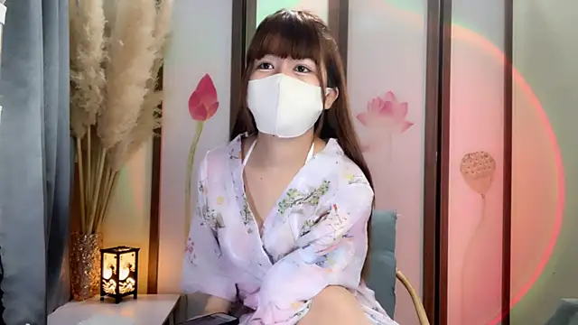 BabyThree  online show from July 16, 2:21 pm