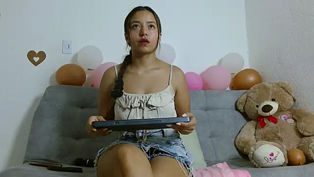 Baby Lovehot 1 online show from July 22, 1:56 pm