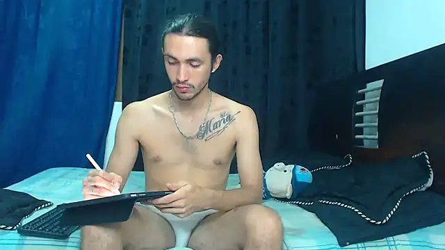Hot Sharks  online show from May 7, 7:12 am