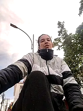 rebekka simpson online show from November 11, 12:46 pm