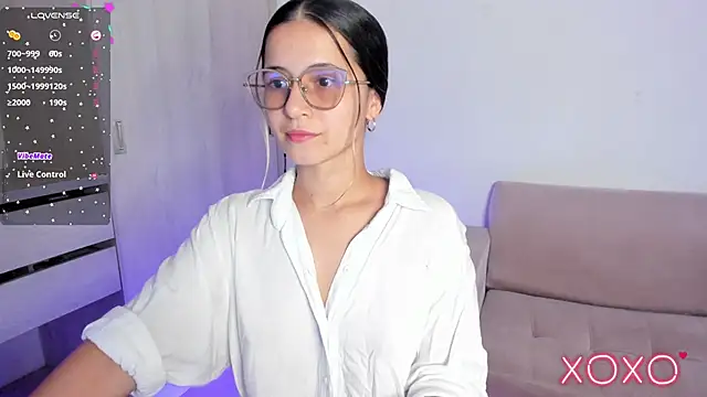 Lilacutte  online show from March 6, 8:26 pm