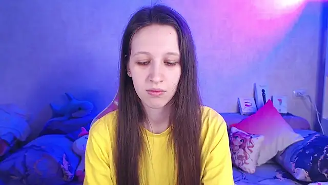 ur kitty   online show from February 3, 7:07 pm