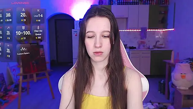 ur kitty   online show from April 26, 1:42 pm